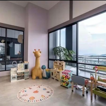 Wanderlust Retreat Aparthotel Bayan Lepas Exterior photo