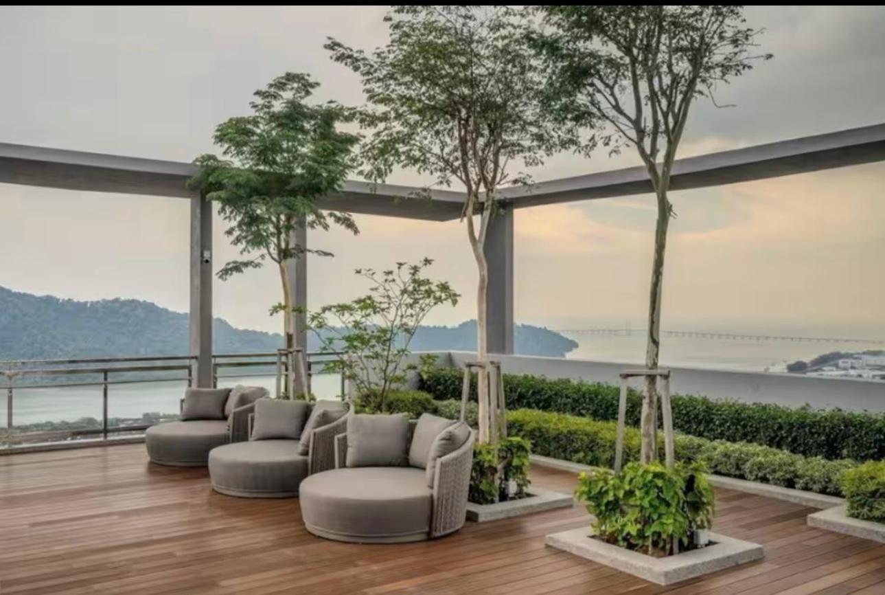 Wanderlust Retreat Aparthotel Bayan Lepas Exterior photo
